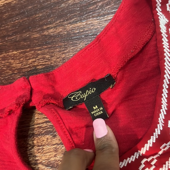 Embroidered Tee - Picture 2 of 9